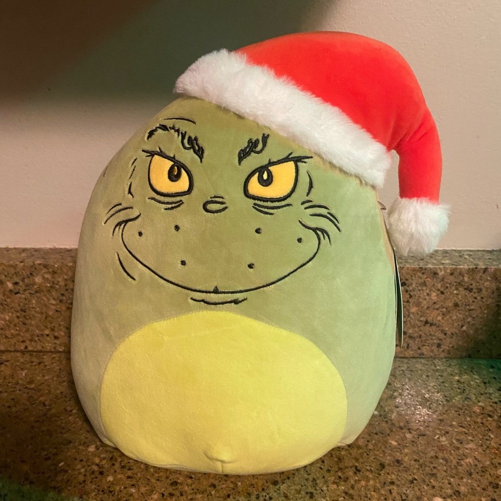 11 inch Grinch Plushie NWT